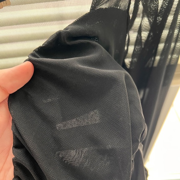 ‼️BOGO SALE‼️ FASHION NOVA VINTAGE Black Mesh Long Sleeve Ruche Crop Top - Picture 5 of 10